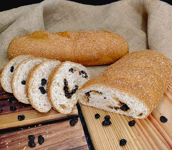 El Súper Pan Integral Grande Con Pasas